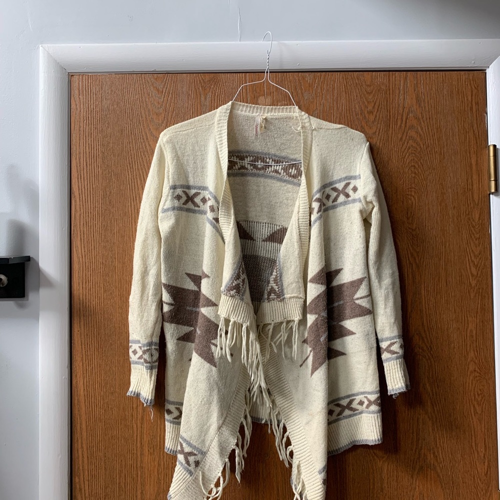 Cardigan - Picture 2 of 5